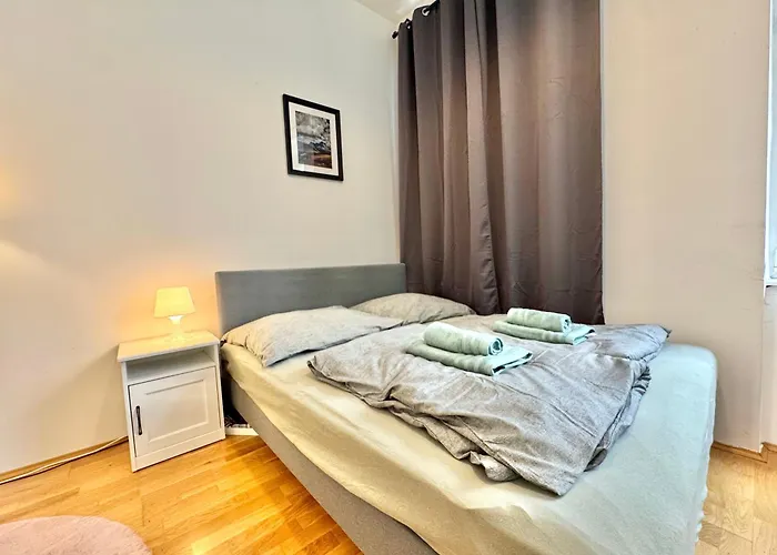 Apartman Charming Fully Furnished In *