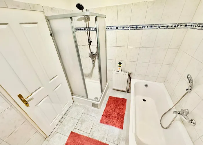 Apartman Charming Fully Furnished In Bécs